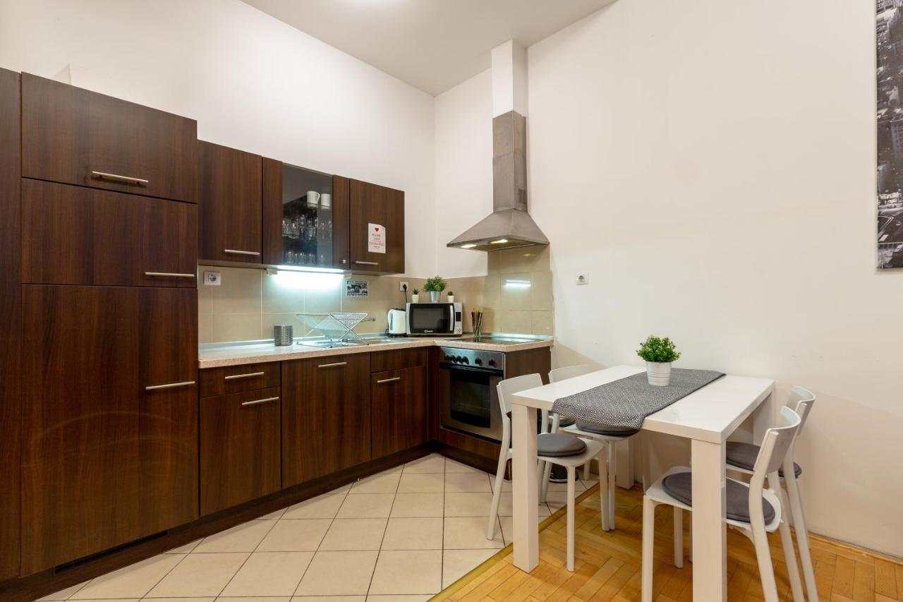 Dowtown Home In The Gozsdu Garden Budapeşte Dış mekan fotoğraf