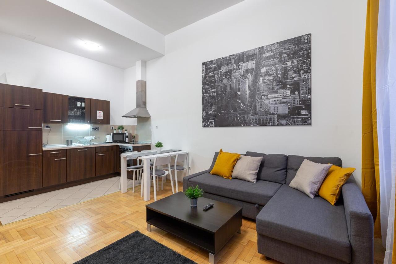 Dowtown Home In The Gozsdu Garden Budapeşte Dış mekan fotoğraf